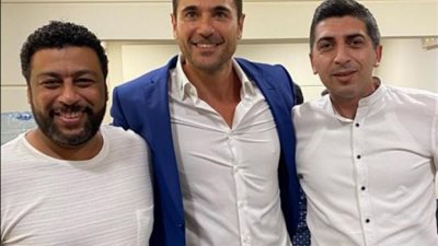 محمد جمعة يساند أحمد عز فى العرض الخاص لـ ”العارف” وهذه رسالته له