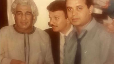 ”من صندوق الذكريات”.. أشرف زكي ينشر صورة نادرة له برفقة إسماعيل عبد الحافظ وأحمد سلامة