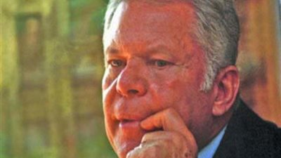 من هو الكاتب الذى تنبأ بالموت قبل الرحيل ؟