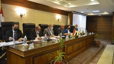 شاهد.. «تنفيذي الجيزة» يبحث استعدادات استقبال عيد الأضحى المبارك