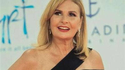 صناع فيلم ”ليلة العيد” يودعون الديكور الخاص بالعمل