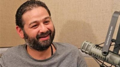 أحلى صيف ده ولا ايه.. أمير شاهين يكشف عن تعرضه لكسر فى قدمه