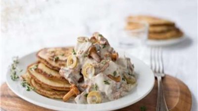 «زي المحلات».. أسهل طريقة لتحضير بان كيك الدجاج