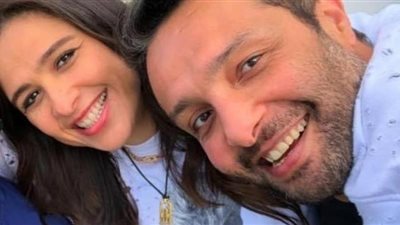 ربنا يصلح حالنا وحالكم.. شقيق ياسمين عبد العزيز يؤكد عودتها للنجم أحمد العوضي