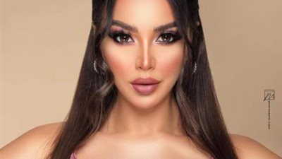 بالبكيني.. جوهرة تستعرض أنوثتها داخل حمام السباحة