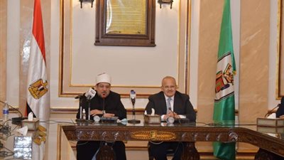 اليوم.. وزير الأوقاف يناقش رسالة ماجستير حول «دور الوقف في التطور العمراني بالقدس القديمة»