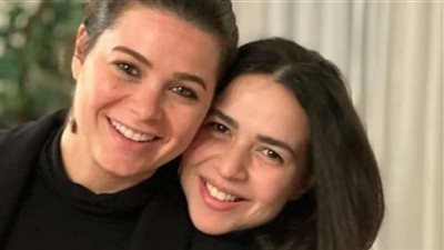 عارفة أن فراق الأم صعب بس هنقعد معاهم في الجنة..ايمي سمير غانم تعزي يسرا اللوزي