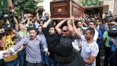 بعد مشكلات النجوم.. قرار بمنع تصوير الجنازات