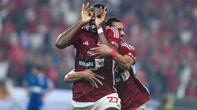 الأهلي يحقق فوزا قاتلا ضد بلدية المحلة 2-1 في الدوري