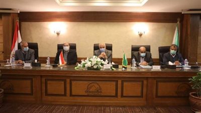 أبرزها منع إقامة الأسواق العشوائية وسرادقات العزاء والأفراح.. محافظ الجيزة يصدر قرارات هامة جديدة