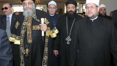 وزير الأوقاف يهنىء البابا تواضروس بأعياد الميلاد المجيدة