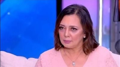 عزة بهاء.. اجبرها الشحات مبروك علي لبس قميص نوم وأتهمها مخرج بسرقة عقد جواز عرفي وحكايتها مع طليق نيللي