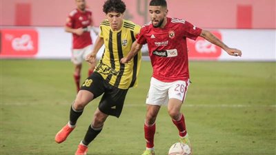 مصدر يكشف عن رحيل أحمد القندوسي إلى الأندية السعودية في الصيف المقبل