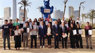 الملحق الثقافي بالسفارة الألمانية: التفوق العلمي مقياس الحصول على منح الجامعتين الألمانية بالقاهرة والألمانية الدولية (صور)