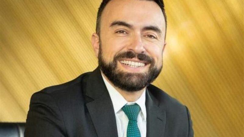 اللبناني بشارة شقير