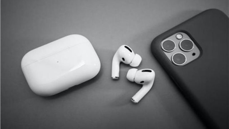 سماعات AirPods Pro