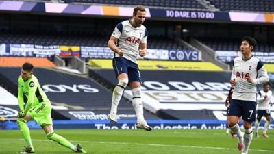 توتنهام يقسو على ليدز يونايتد بثلاثية في البريميرليج