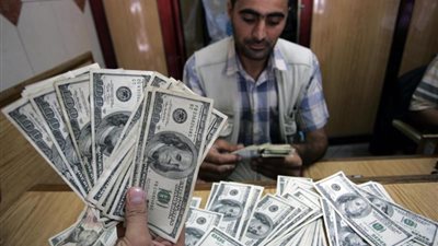 سعر الدولار اليوم الجمعة 17-5-2024 خلال أجازة البنوك