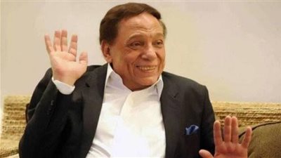 صبي عالمة.. الفيلم الذي يخجل منه الزعيم عادل إمام