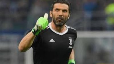 بوفون أفضل حارس في التاريخ