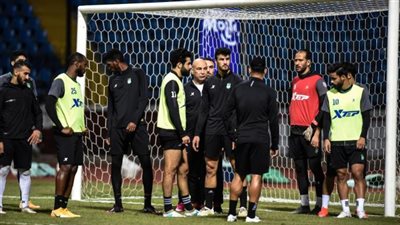 الجهاز الطبي يجهز الجامايكي لمباراة المصرى