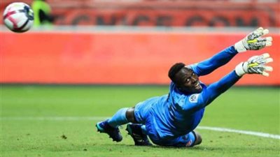 مانشستر سيتي يعرب عن ”خيبة أمله” لمخالفة ميندي قواعد كورونا