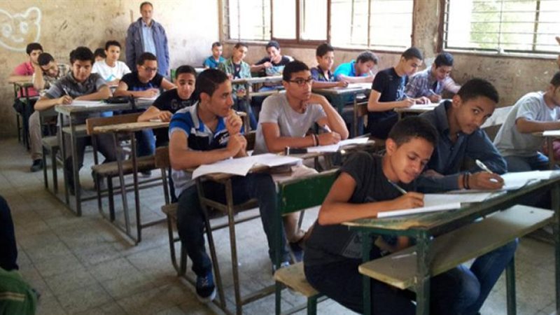 إحالة الطالب المتورط