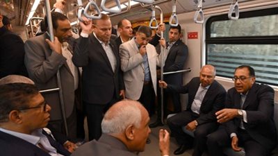 صور مدبولي: نسعي للتوسع في مجال النقل الأخضر المستدام وفق أحدث النظم