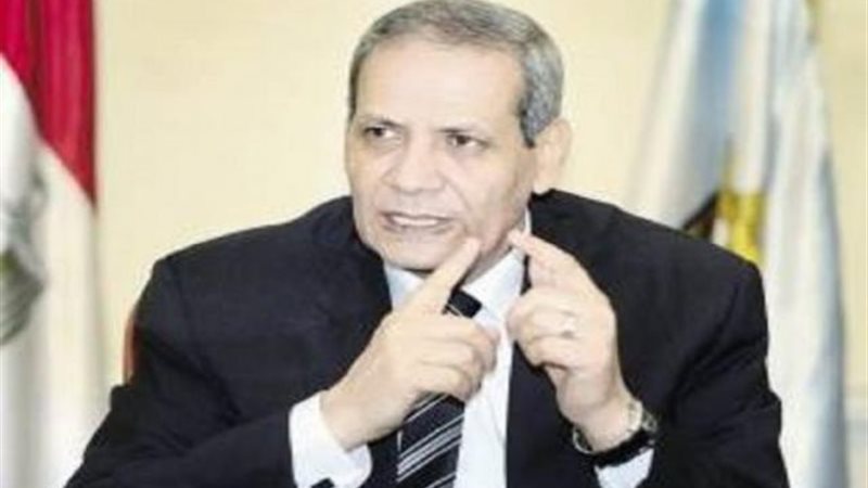 وقف قبول طلبات لتدريس
