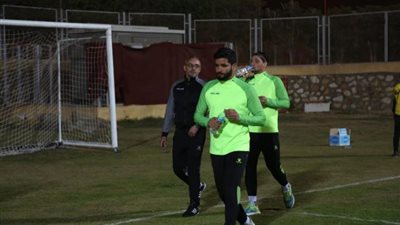 صالح جمعة ومحمد مسعد يستكملان البرنامج التأهيلي في تدريبات سيراميكا