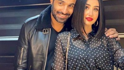 بكلمات وصورة رومانسية.. أحمد فهمي يحتفل بعيد ميلاد هنا الزاهد