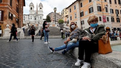 إيطاليا تدرس تمديد حالة الطوارئ بسبب كورونا