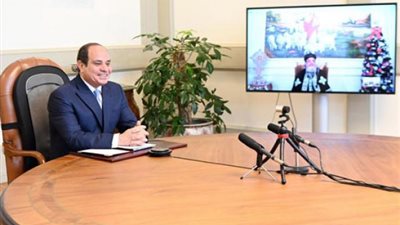 السيسي يهنئ البابا تواضروس بعيد الميلاد المجيد