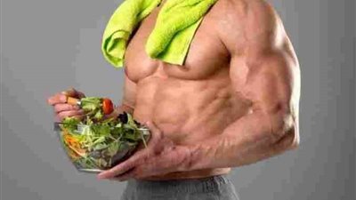 أطعمة مفيدة للرياضيين تساعد في بناء العضلات