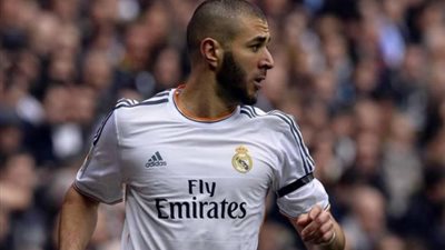 بنزيمة يخضع للمحاكمة بسبب هذه القضية