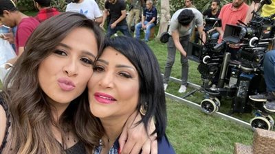 تطورات مثيرة في علاقة ياسمين عبد العزيز مع بدرية طلبة