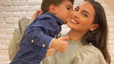كارمن سليمان تحتفل بعيد ميلاد نجلها ”زين”: ربنا يحميك