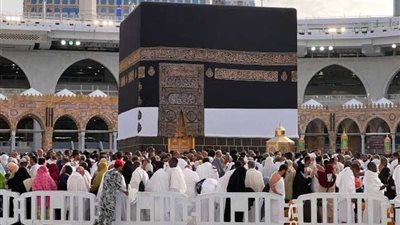 الترحيل وغرامة 10 آلاف جنيه.. قرار جديد بشأن الحج بدون تصريح