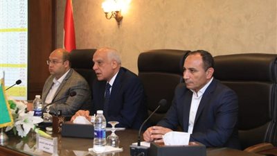 محافظ الجيزة يعلن كشف حساب مشروعات الخطة الاستثمارية 2024/2023 بالمراكز والوحدات المحلية