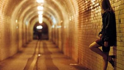 حكايات وأسرار بطلة الفيديوهات الإباحية بالإسكندرية.. الأجهزة الأمنية تكشف التفاصيل