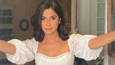 روبي تكشف عن دورها في فيلم «عصابة الماكس»