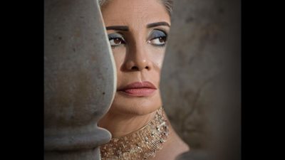 سوسن بدر بإطلالة مختلفة في أحدث ظهور لها