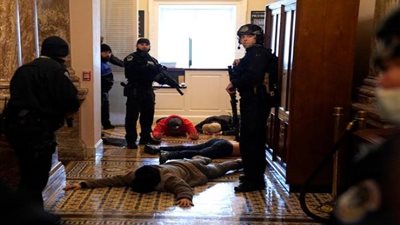 انقلاب.. تفاصيل الاجتماع السري بين المخابرات و أنصار ترامب قبل اقتحام الكونجرس