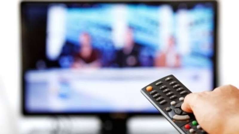 أضرار مشاهدة التلفزيون
