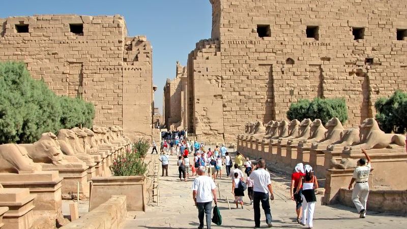 حجم دخل مصر من السياحة