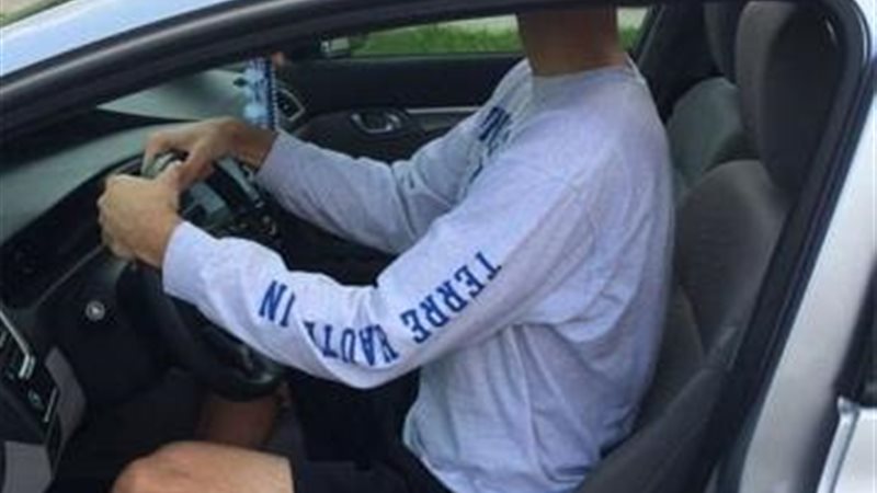 مشاهد مضحكة ومحرجة