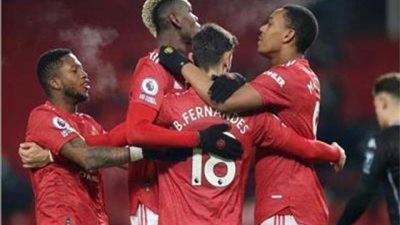 مانشستر يونايتد ضيفًا ثقيلاً على بيرنلي في الدوري الإنجليزي