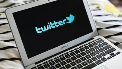 ”تويتر” يغلق حسابات 70 ألف من أنصار ترامب