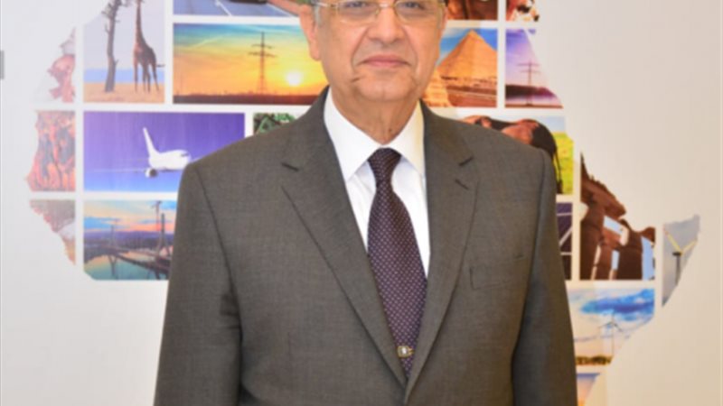 وزير الكهرباء