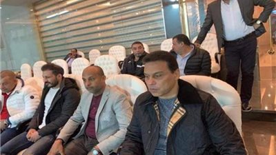 «مصطفي ومعوض» يتابعان مباراة الأهلي والإنتاج من ستاد السلام